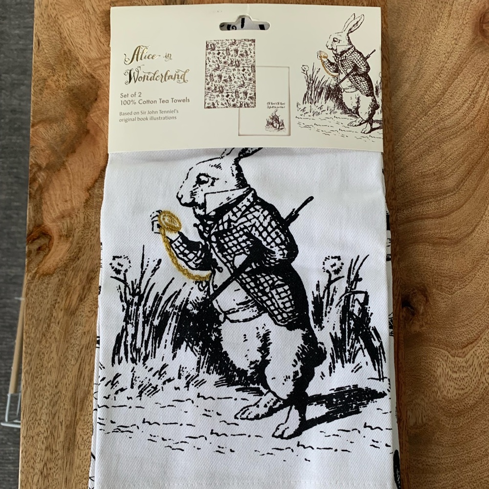 NWT Alice in Wonderland tea towels